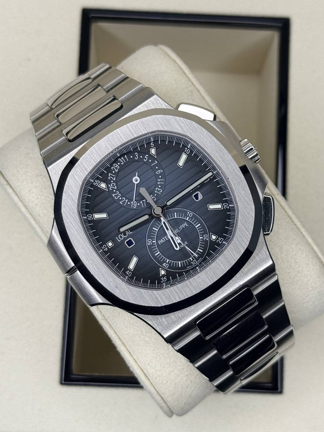 Patek Philippe Nautilus 5990 dial