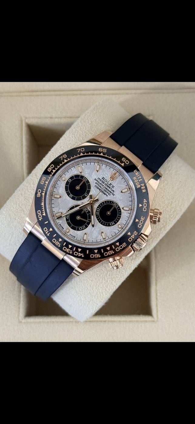 Rolex Daytona Meteorite wrist view