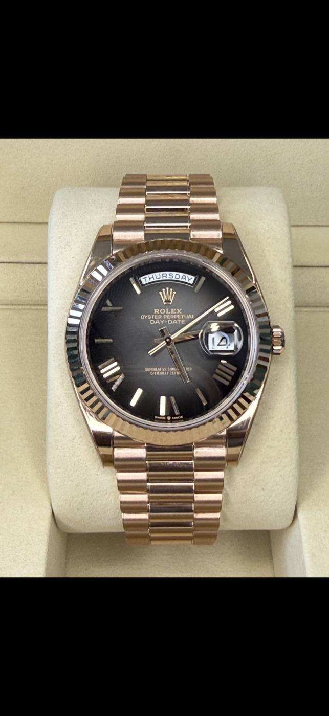 Rolex Day-Date Ombre 228235