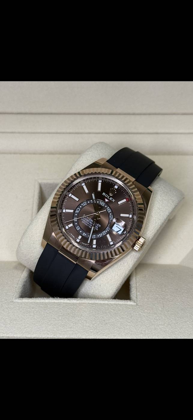 Rolex Sky-Dweller 326235 side