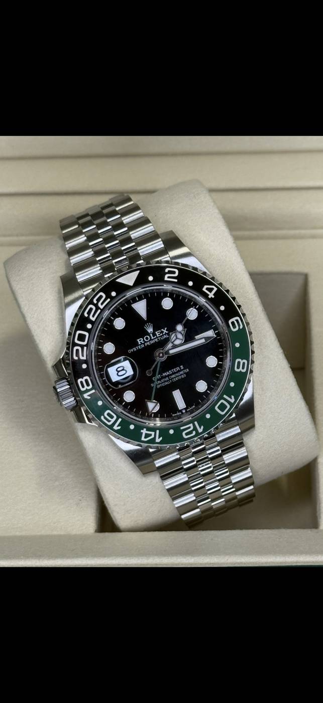 Rolex GMT-Master II Sprite 126720VTNR angle