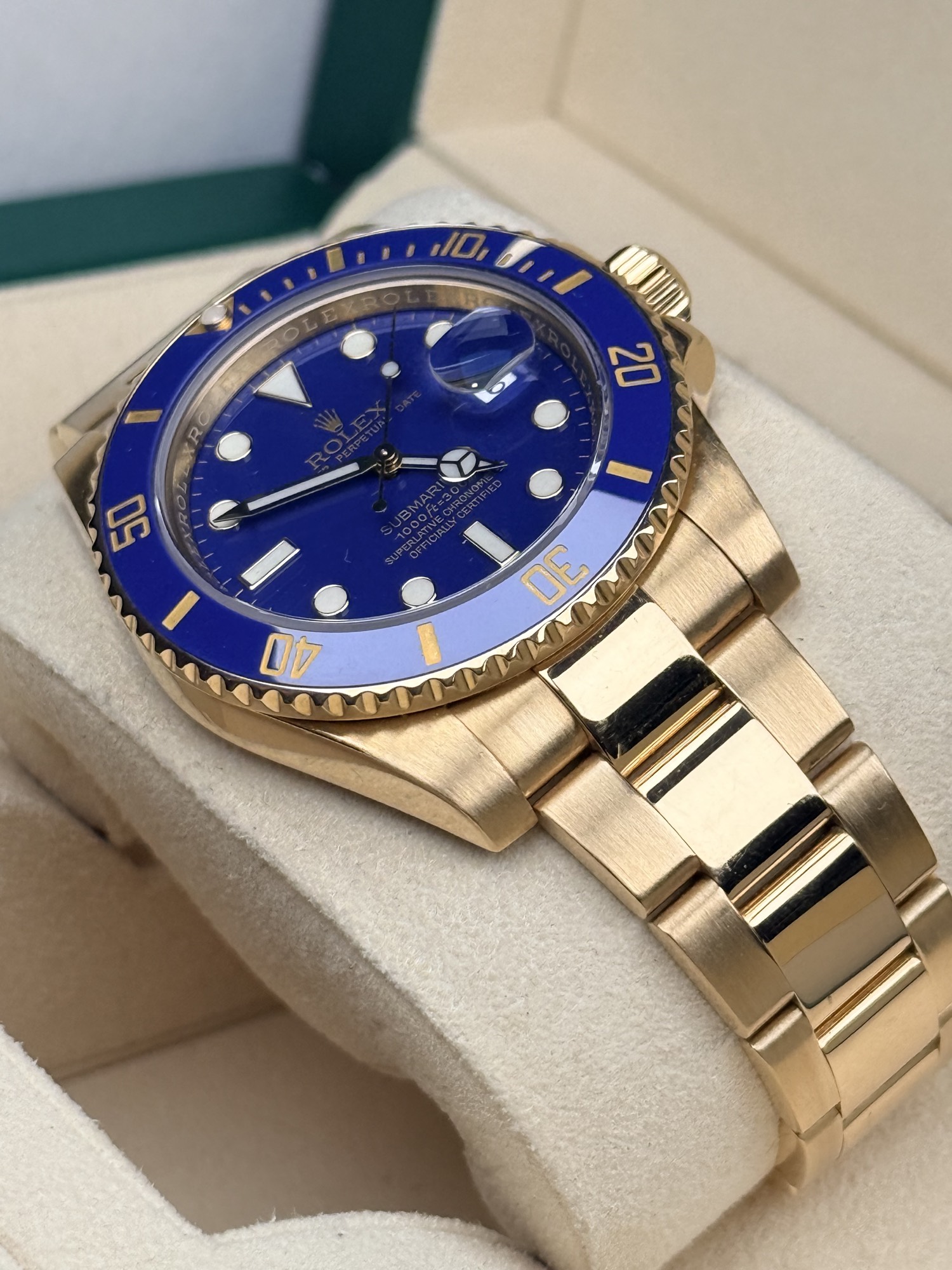 Rolex Submariner Date 116618LB case and bracelet