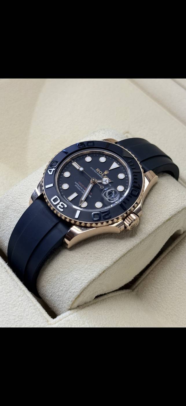 Yacht-Master 37 angle