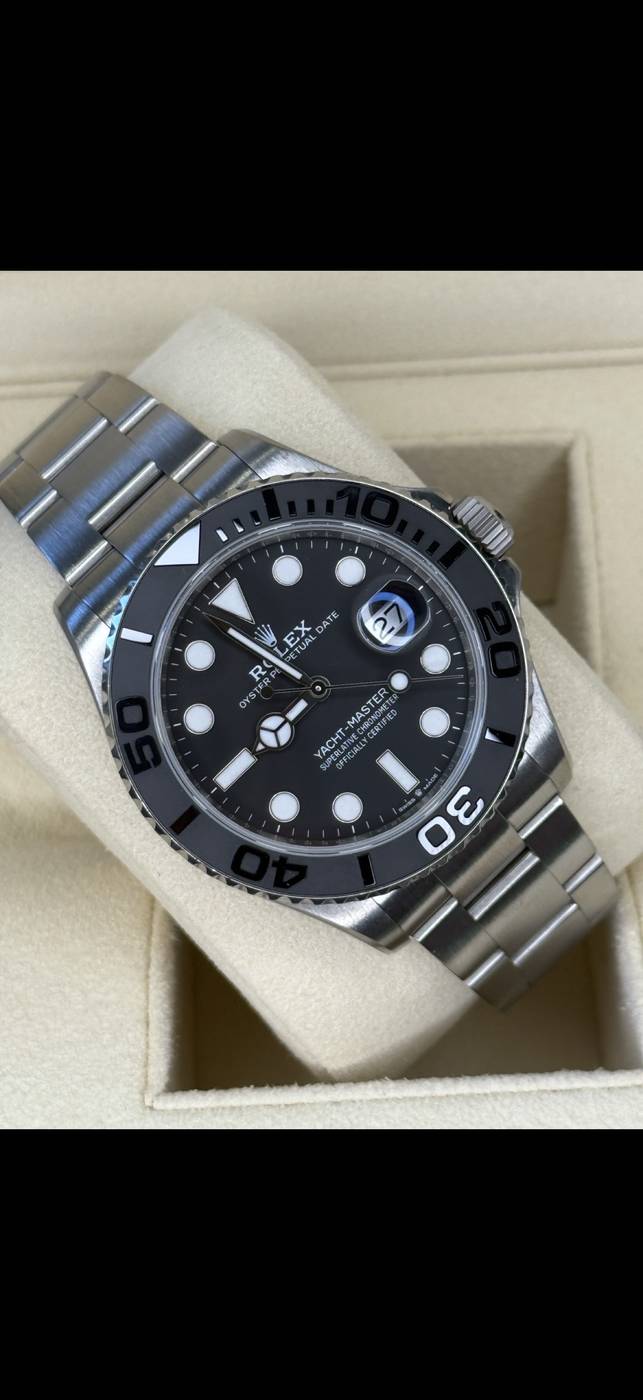 Yacht-Master 42 angle