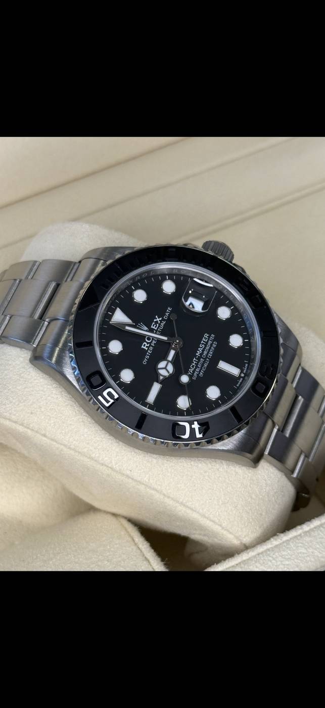 Yacht-Master 42 side